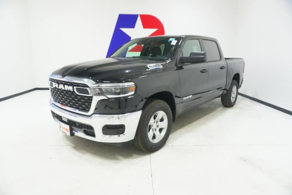 New 2025 Ram 1500 TRADESMAN CREW CAB 4X2 5'7 BOX Pickup