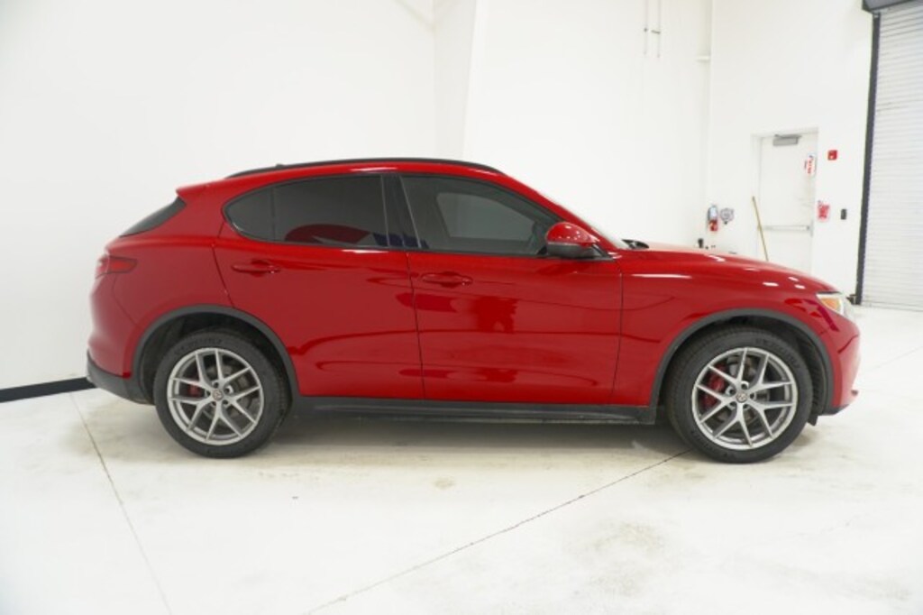 Used 2018 Alfa Romeo Stelvio Sport SUV