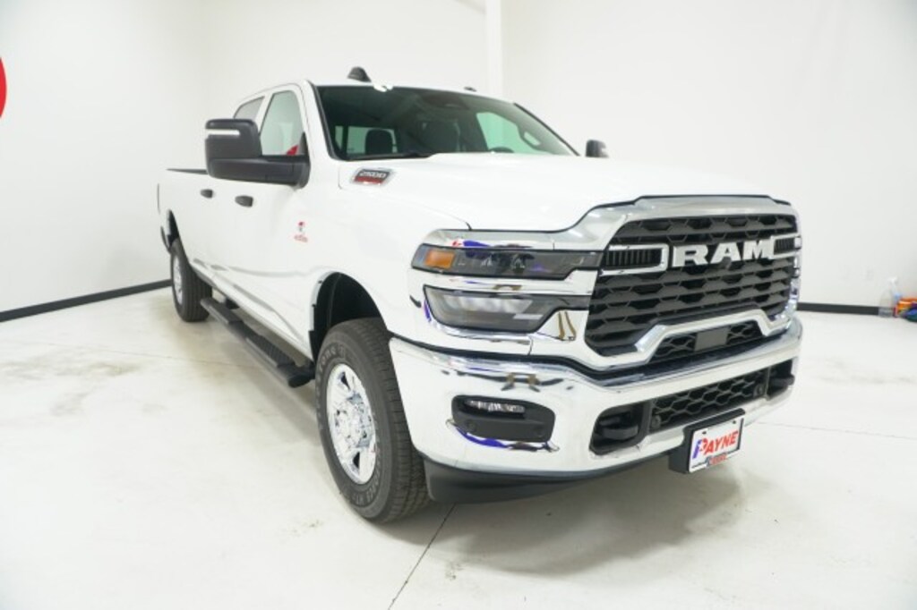 New 2026 Ram 2500 TRADESMAN CREW CAB 4X4 8' BOX Pickup