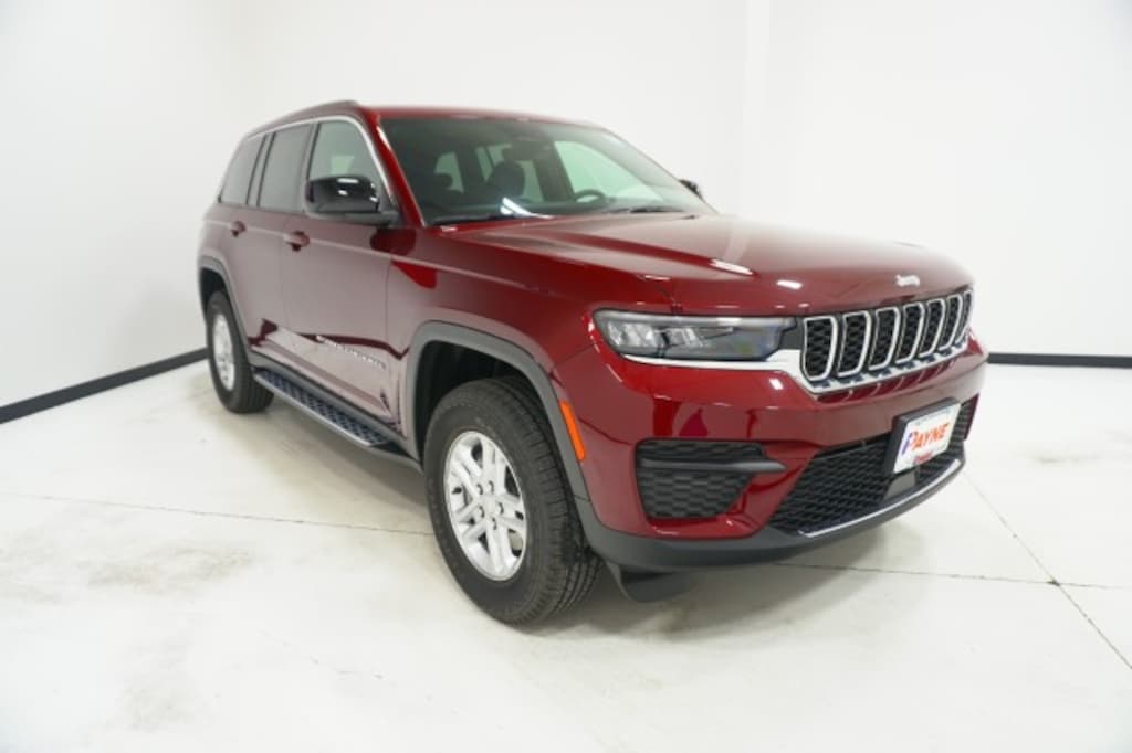 New 2025 Jeep Grand Cherokee LAREDO 4X2 Sport Utility