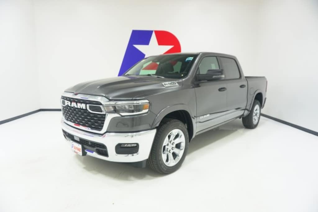 New 2026 Ram 1500 LONE STAR CREW CAB 4X2 5'7 BOX Pickup