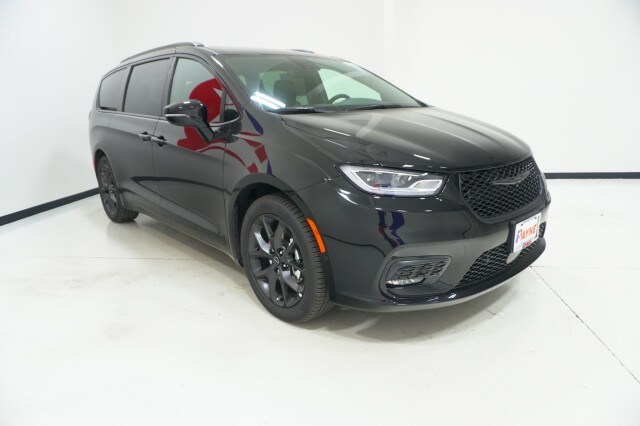 2026 Chrysler Pacifica Limited photo 2