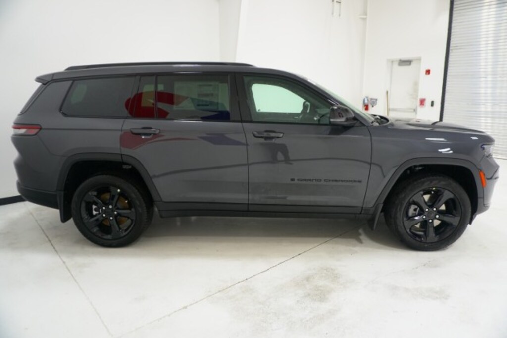 New 2025 Jeep Grand Cherokee L LIMITED 4X2 Sport Utility