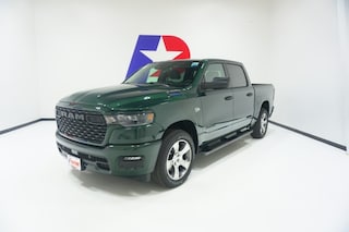 2026 Ram 1500 EXPRESS CREW CAB 4X2 5'7 BOX Pickup