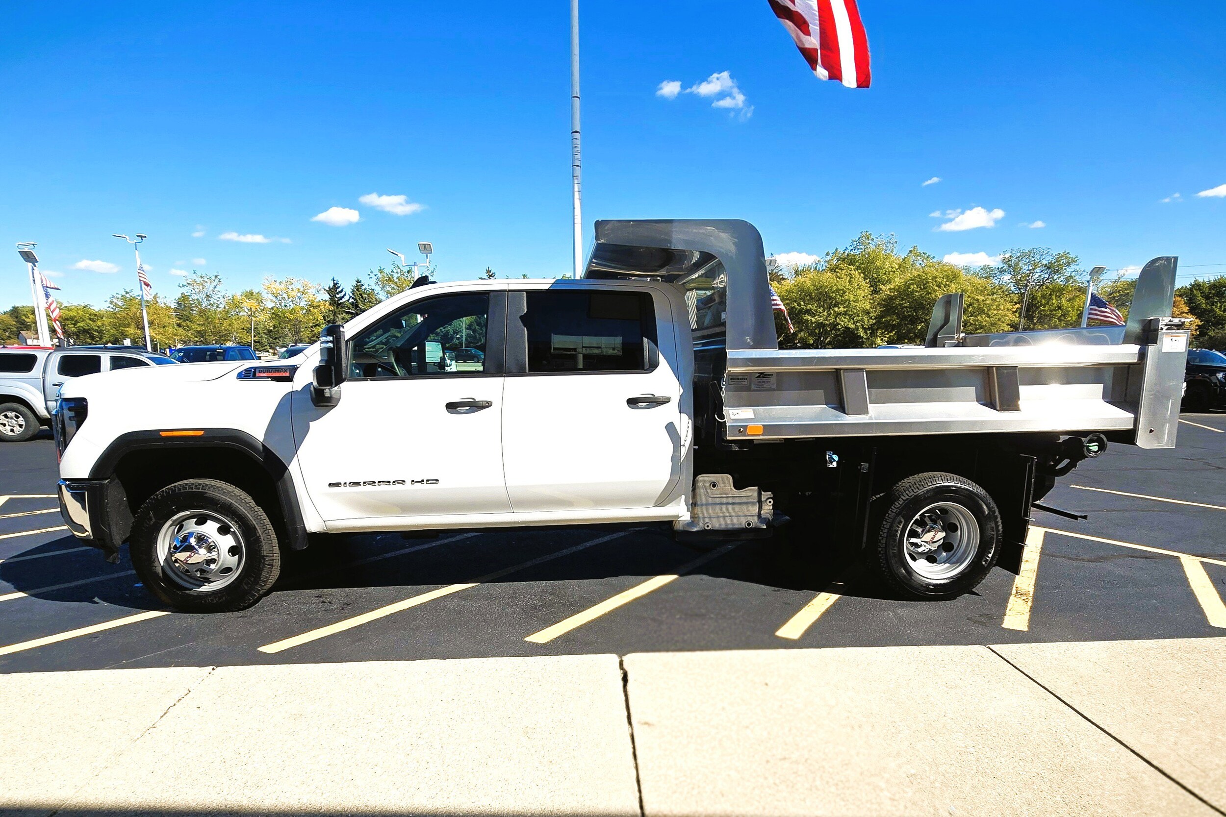 2025 Gmc Sierra 3500 HD Pro photo 3