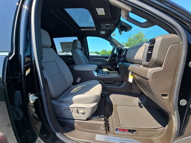 2025 GMC Sierra 2500HD SLT - Photo 29
