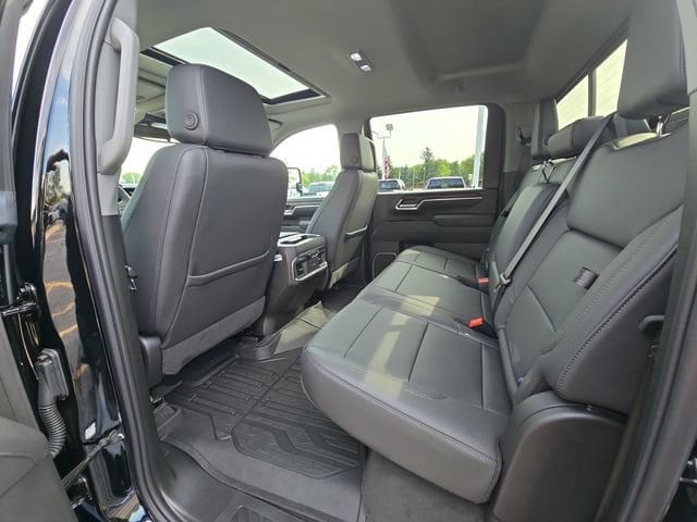 2025 GMC Sierra 2500HD SLT - Photo 22