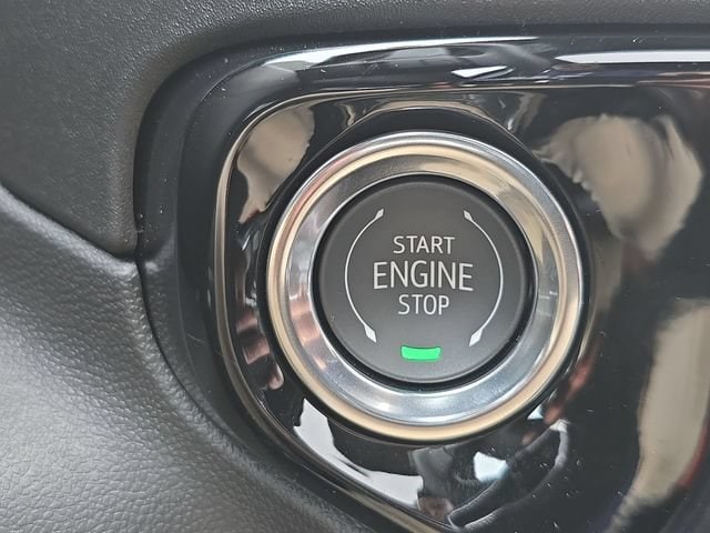 2026 GMC Sierra 1500 SLT - Photo 17