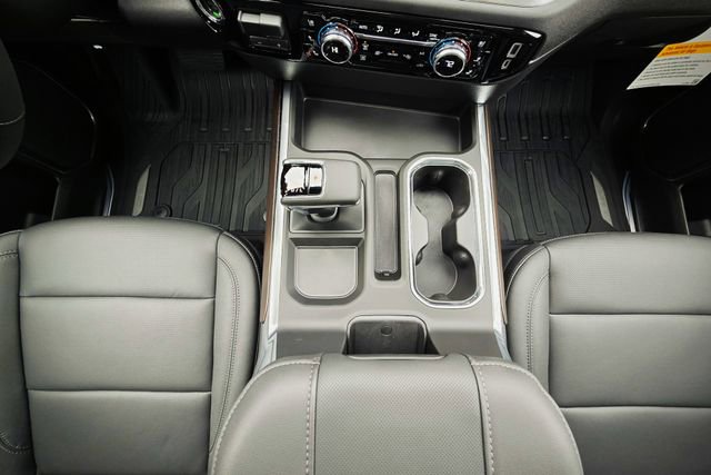 2026 GMC Sierra 1500 SLT - Photo 17