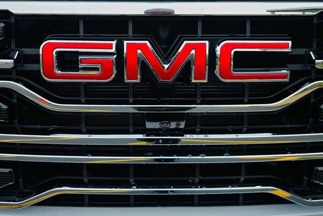 2026 GMC Sierra 1500 SLT - Photo 33