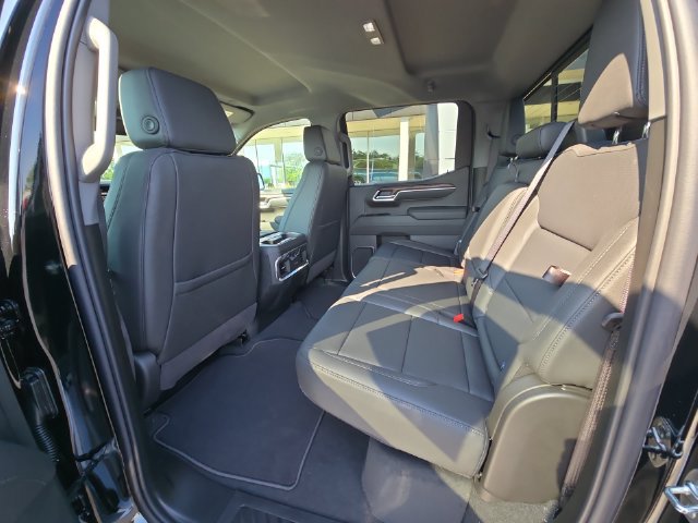 2026 GMC Sierra 1500 SLT - Photo 21