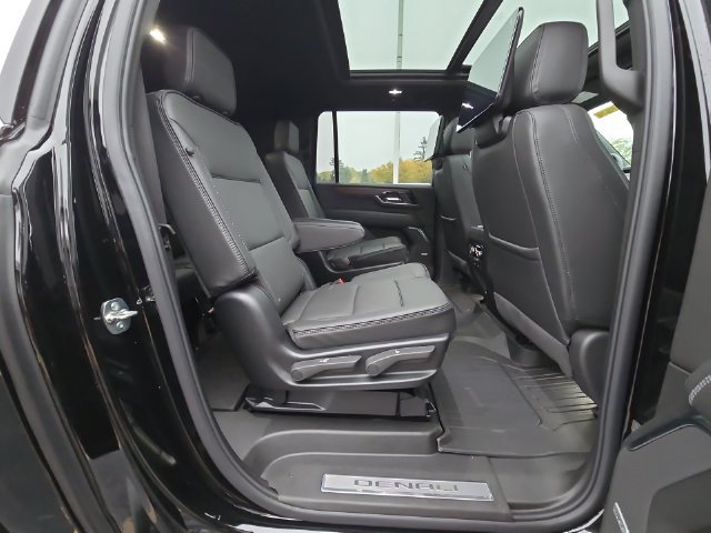2026 GMC Yukon XL Denali - Photo 28