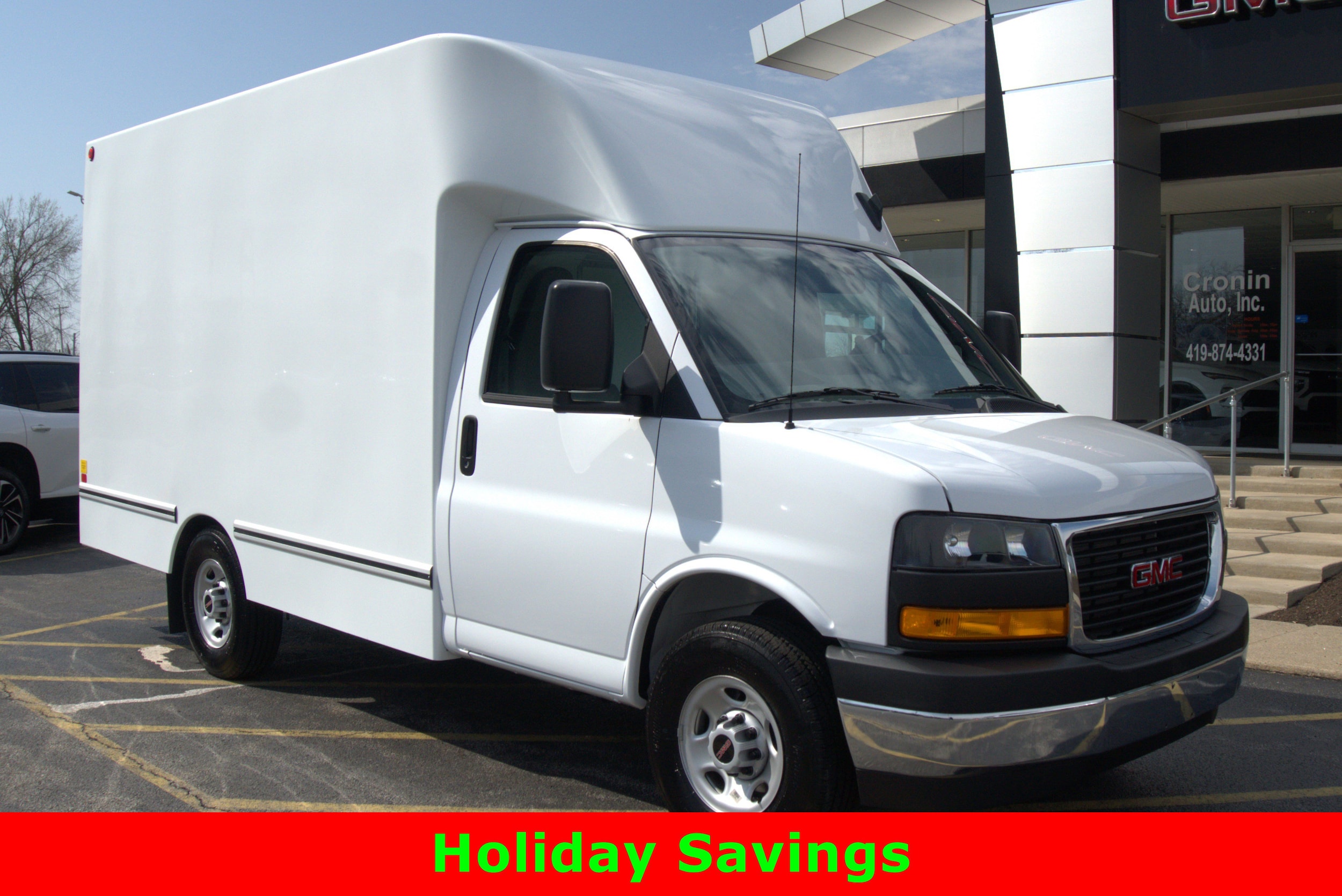2025 GMC Savana Cutaway Work Van's photo