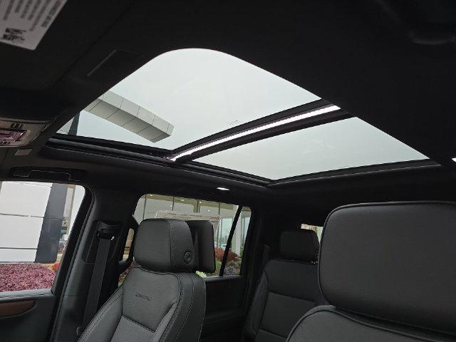2026 GMC Yukon XL Denali - Photo 19