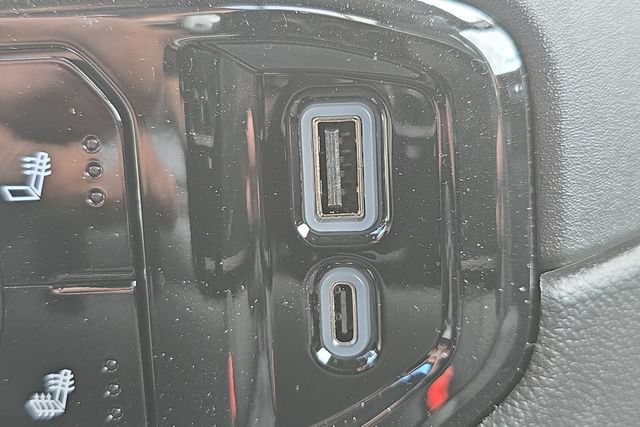 2026 GMC Sierra 3500HD SLE - Photo 35