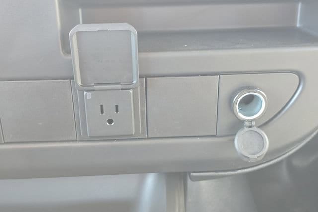 2025 GMC Savana Cargo Work Van - Photo 30