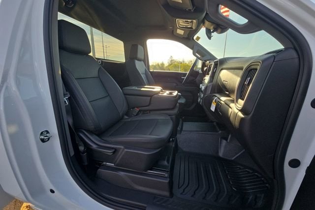 2026 GMC Sierra 3500HD Pro - Photo 23