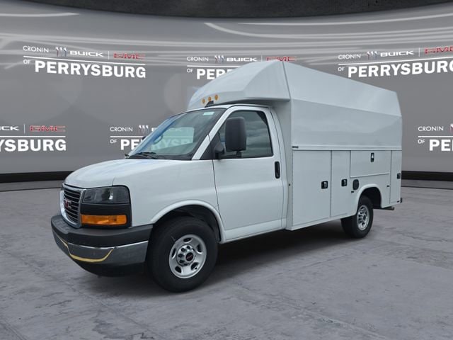 2025 GMC Savana 3500 139" WB's photo