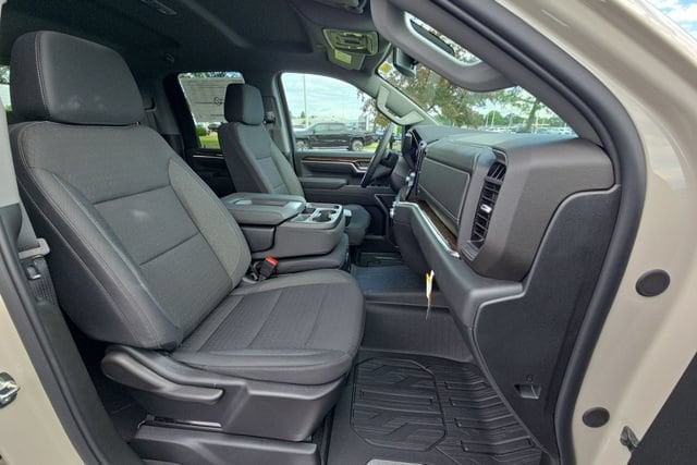 2026 GMC Sierra 3500HD SLE - Photo 28