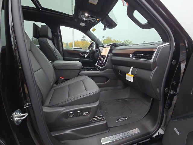 2026 GMC Yukon XL Denali - Photo 30