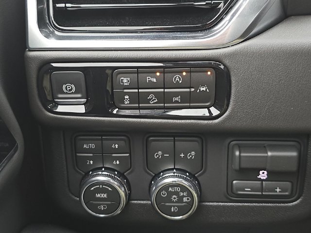 2026 GMC Yukon XL Denali - Photo 18