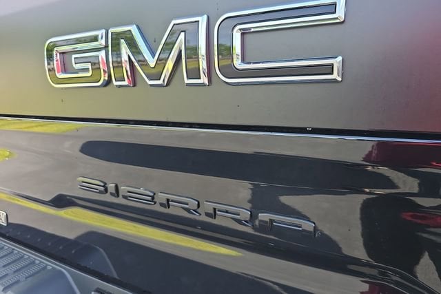 2026 GMC Sierra 1500 AT4X - Photo 33