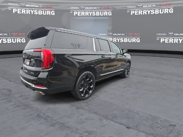 2026 GMC Yukon XL Denali - Photo 8