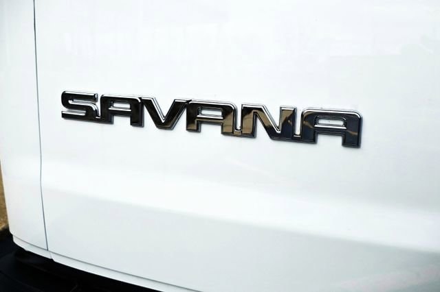 2025 GMC Savana Cargo Work Van - Photo 13