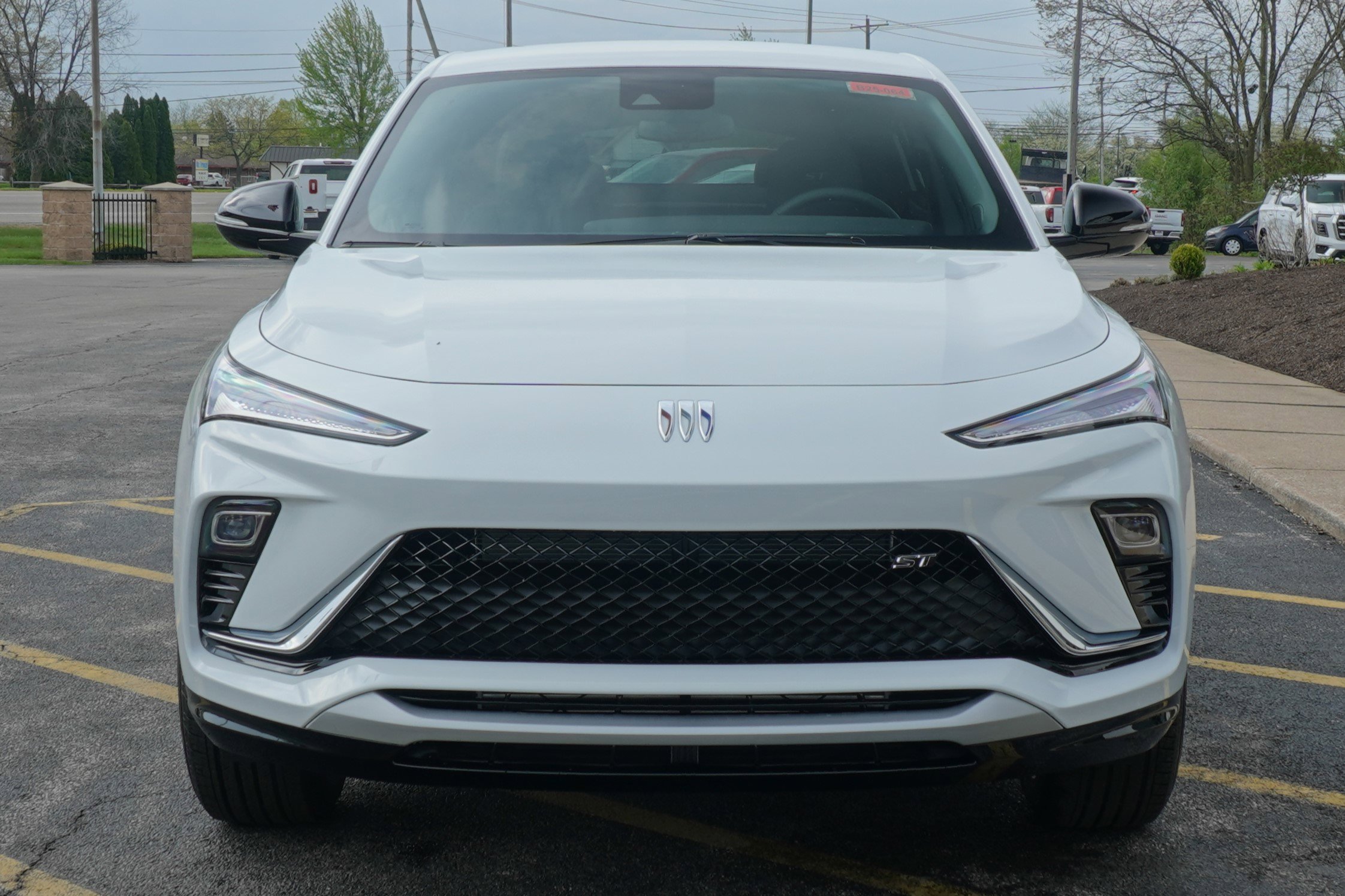 2025 Buick Envista ST photo 2