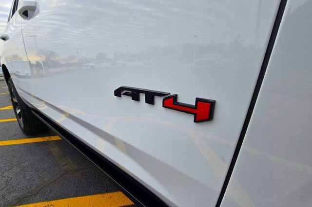 2026 GMC Yukon AT4 - Photo 42