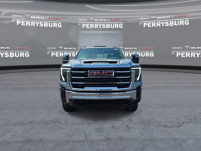2025 GMC Sierra 2500HD SLT - Photo 3