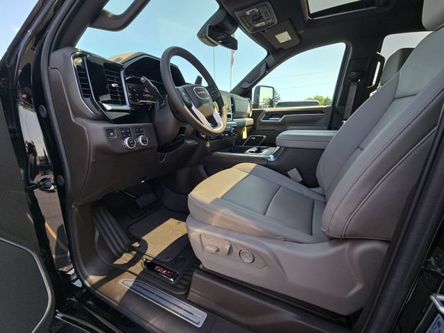 2025 GMC Sierra 2500HD SLT - Photo 10