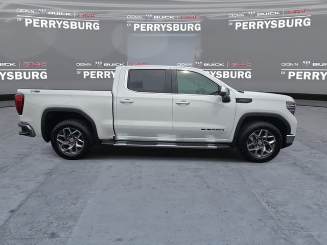 2026 GMC Sierra 1500 SLT - Photo 9