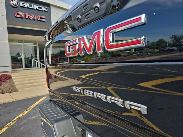 2025 GMC Sierra 2500HD SLT - Photo 33