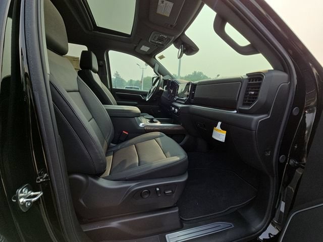 2025 GMC Sierra 2500HD SLT - Photo 30