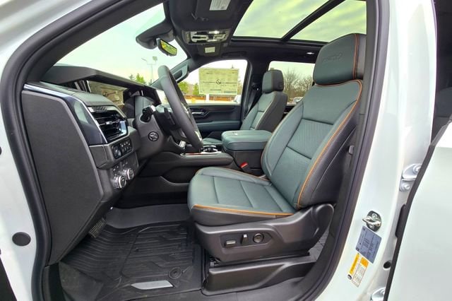 2026 GMC Yukon AT4 - Photo 13