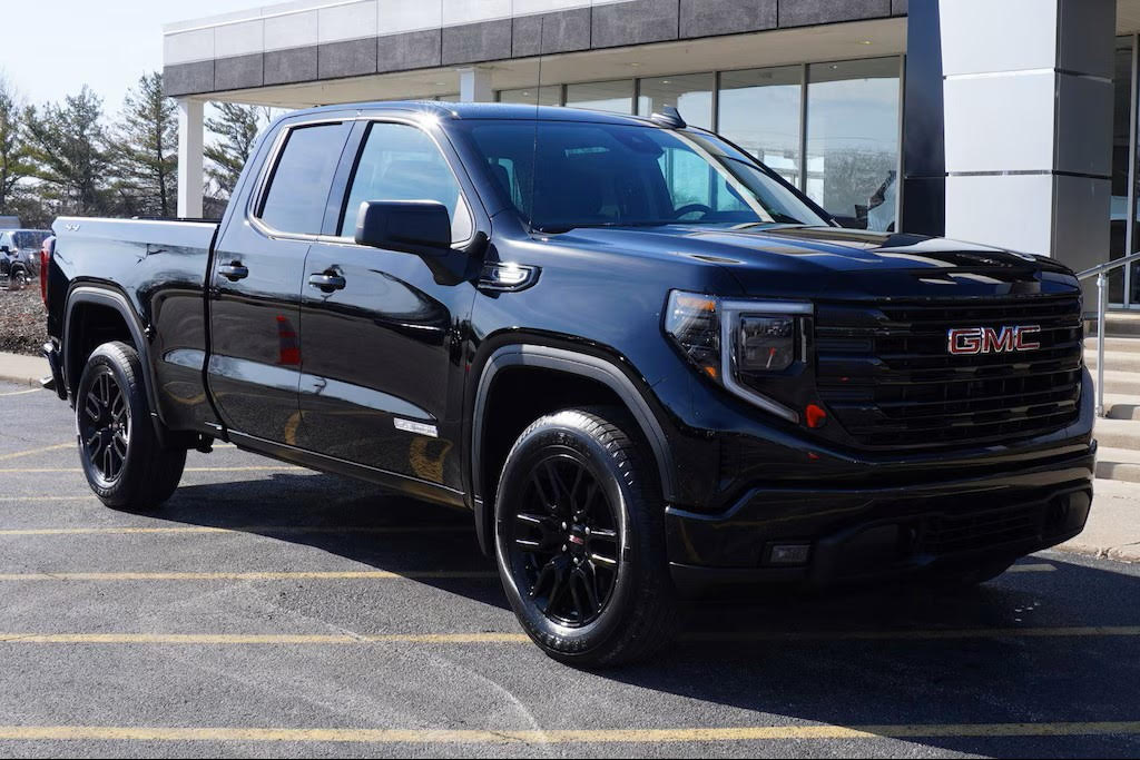 2025%20GMC%20Sierra%20Double%20Cab.jpg