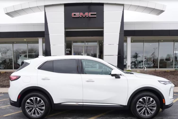 2024%20Buick%20Envision%20Preferred%20-%20cronin%20buick%20gmc%20perrysburg.JPG