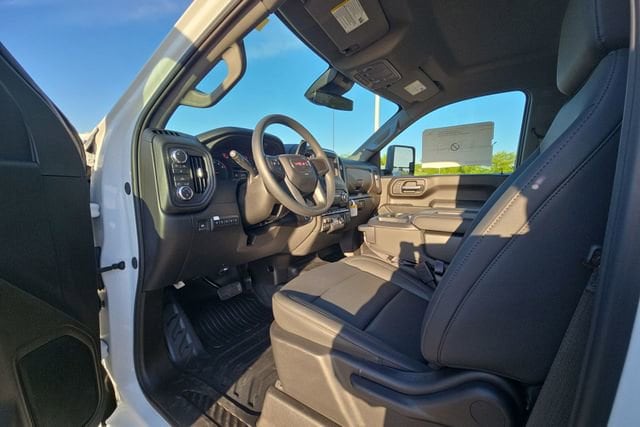 2026 GMC Sierra 3500HD Pro - Photo 10