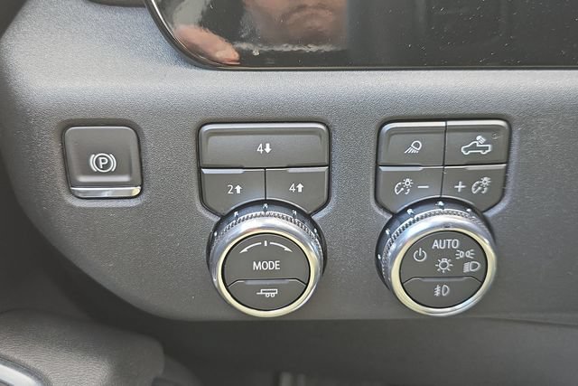 2026 GMC Sierra 3500HD SLE - Photo 18