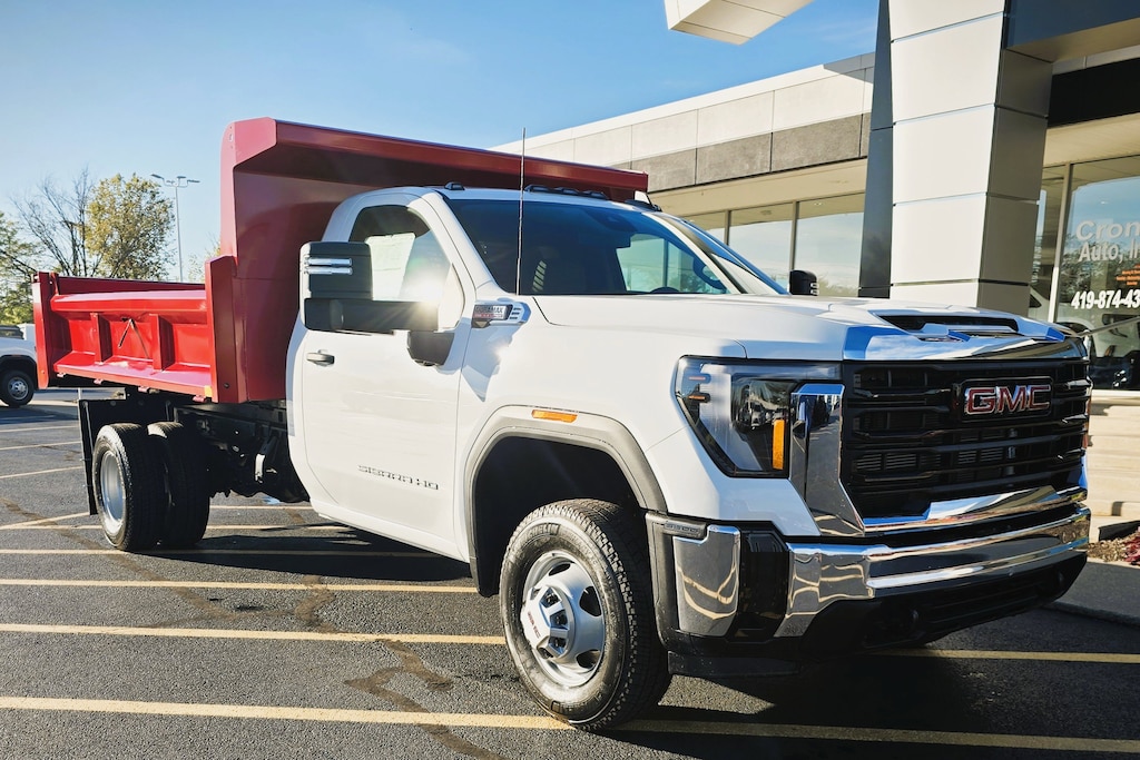 New 2025 GMC Sierra 3500 HD Chassis Cab Pro Truck