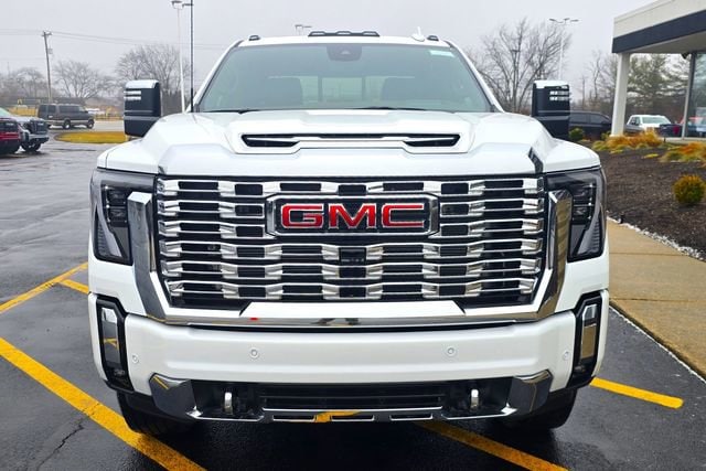 2025 GMC Sierra 2500HD Denali - Photo 2