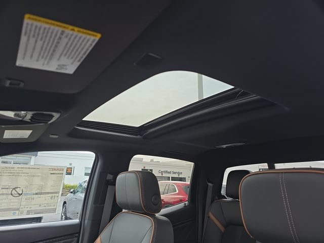 2026 GMC Canyon AT4 - Photo 19