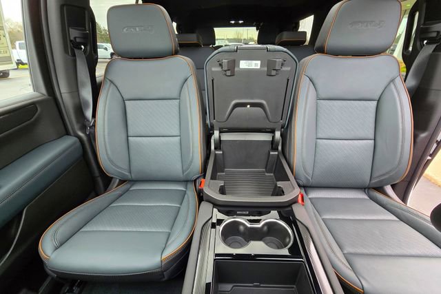 2026 GMC Yukon AT4 - Photo 15