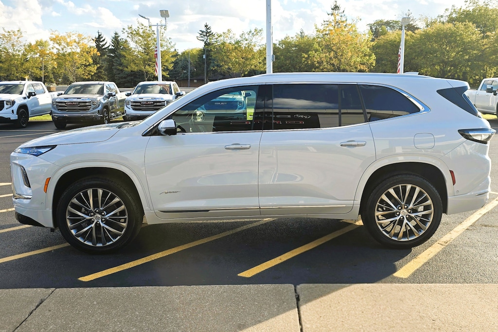 New 2026 Buick Enclave Avenir SUV
