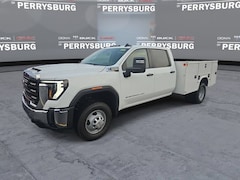 2026 GMC Sierra 3500 HD Chassis Cab Pro Truck