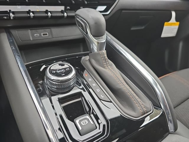 2026 GMC Canyon AT4 - Photo 16