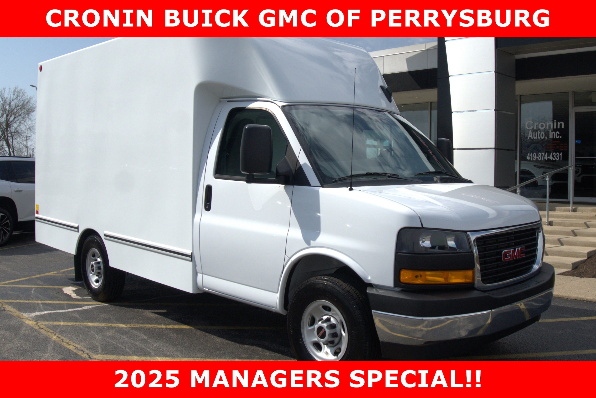 2025 GMC Savana Cutaway Work Van's photo