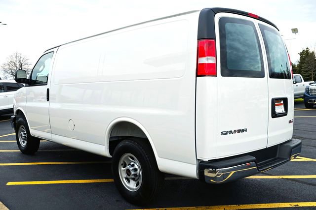 2025 GMC Savana Cargo Work Van - Photo 6