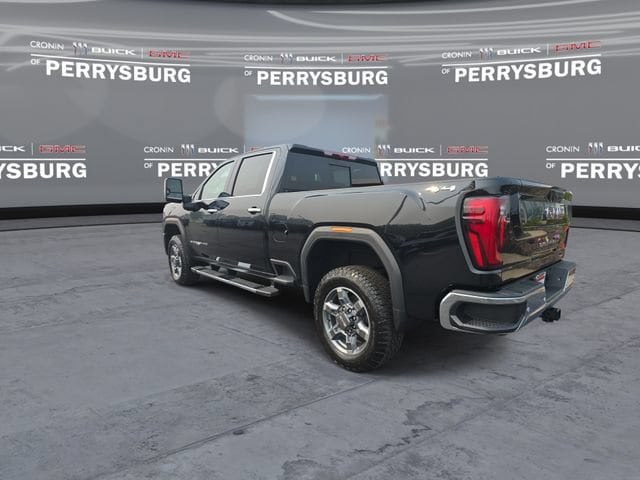 2025 GMC Sierra 2500HD SLT - Photo 6